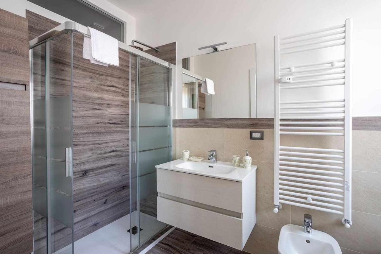 Milano City Apartments - Parking And Comfort - Spacious Apt Up To 8 Pax Eksteriør billede